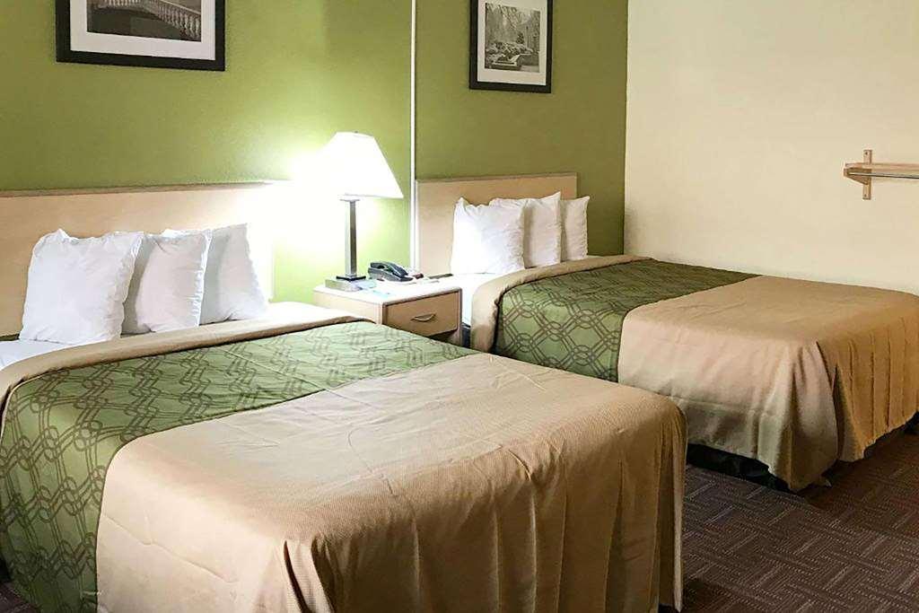 Super 8 By Wyndham Gloucester Gloucester City Cameră foto