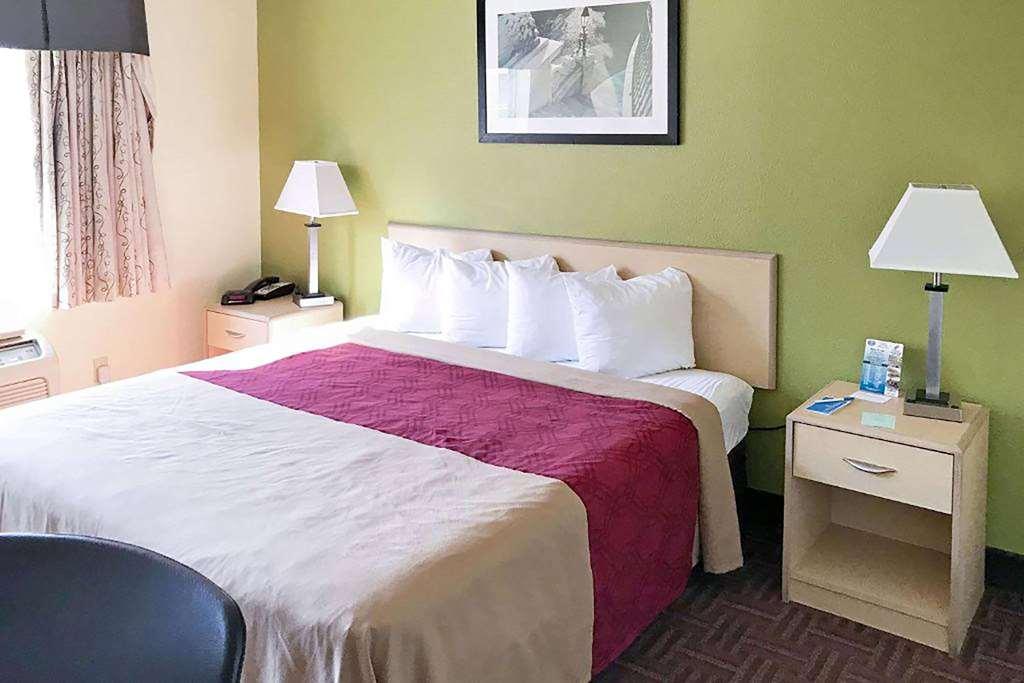 Super 8 By Wyndham Gloucester Gloucester City Cameră foto